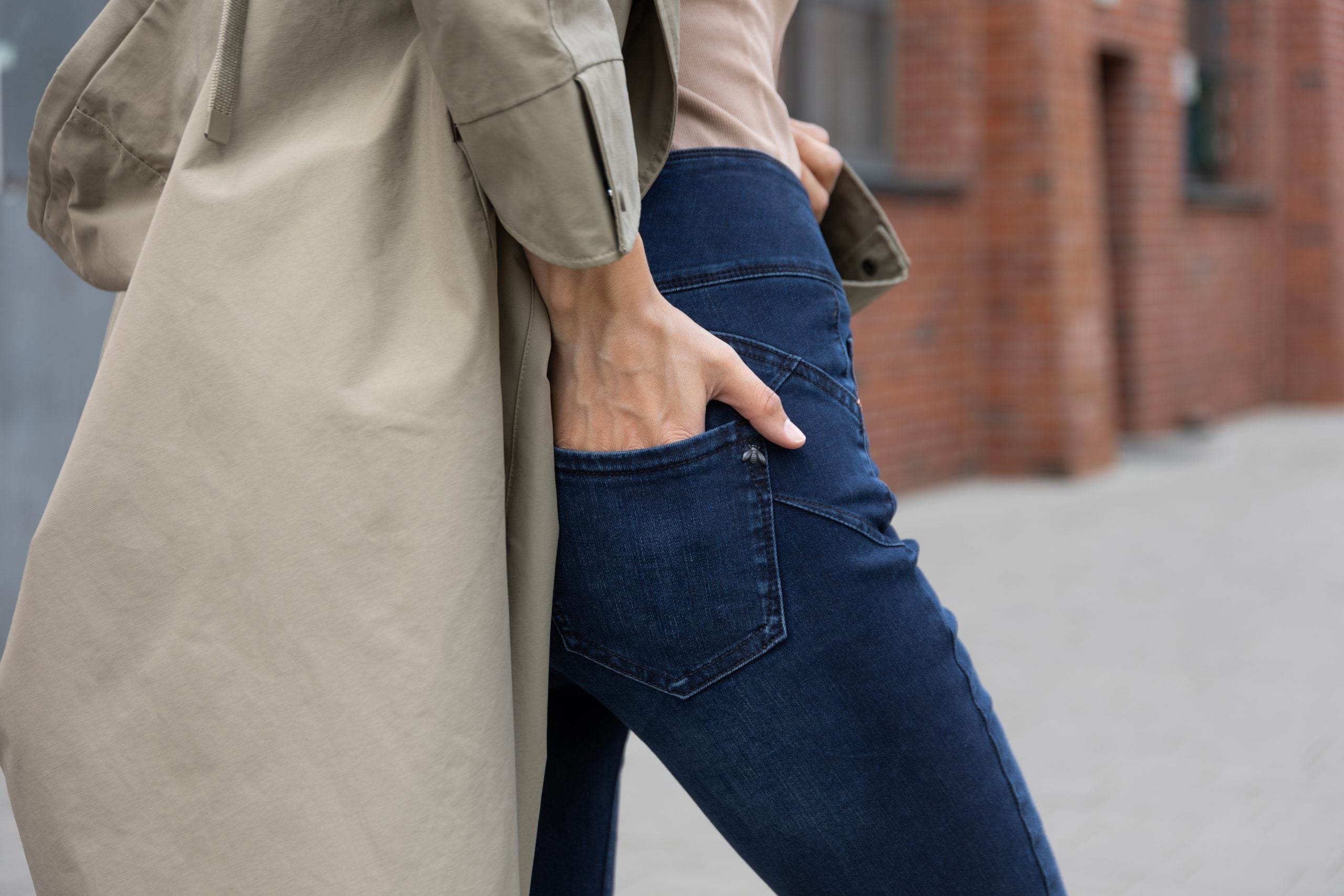 Bootcut jeans - co to znaczy i dla jakiej sylwetki sprawdzą się najlepiej?