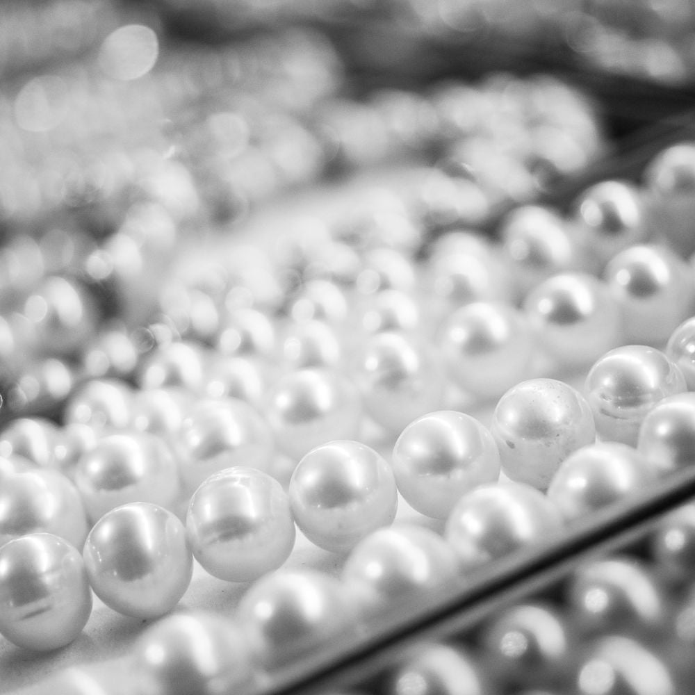 Nie taki zwykły jeans – koronki, perły, zamki